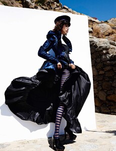 Vogue-Paris-November-2015-Mica-Arganaraz-and-Rianne-Van-Rompaey-by-Mario-Testino-03.thumb.jpg.69742aeb5429ac9150096819f41238e8.jpg