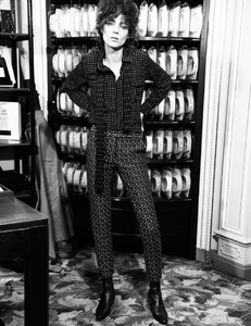 VogueSeptem2015_ebook3000-1662.thumb.png.59e818cdb754f04eb5fbcab0871a9b33.png