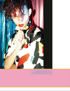 Vogue_Paris_-_Avril_2014-195.thumb.png.8915d22c04c3975368b33fe65619f2de.png