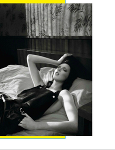 Vogue_Paris_-_Avril_2014-199.thumb.png.8bd90af04ccf4b8e96b6c11d67478f1b.png