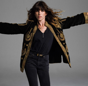 Vogue_Paris_-_Octobre_2015-1247.thumb.png.ed4c684fa0c01184d0a00a44e2a5cef0.png