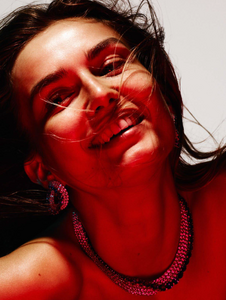 Vogue_Paris_-_Octobre_2015-730.thumb.png.cd9838c38809007caf170d43ce4a50dd.png