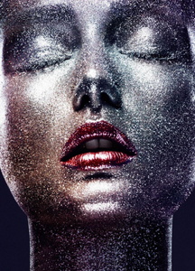 Vogue_Paris_-_Octobre_2015-866.thumb.png.bc6a782a2e5427cd39791c07c5875850.png