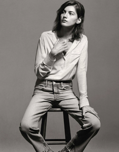 Vogue_Paris_-_Octobre_2015-899.thumb.png.aad871868fc20340fef979f1ff4861f2.png