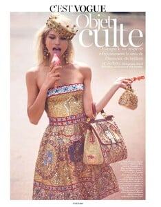 Vogue_Paris__September_2013_03.thumb.jpg.0fc52d43df83b8fcbdba0d4864a867b3.jpg