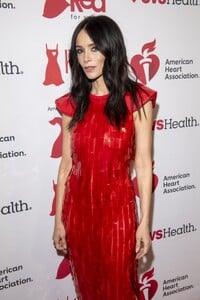 abigail-spencer-at-2025-aha-s-red-dress-collection-3.jpg