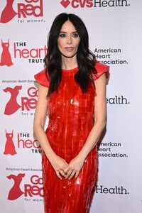 abigail-spencer-at-2025-aha-s-red-dress-collection-6.jpg