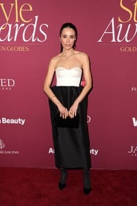 abigail-spencer-at-the-2025-golden-globes-wwd-style-awards-0.jpg
