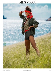 amazone_05.thumb.png.90ec47b646dc8c7f3b1dda33fe28896c.png