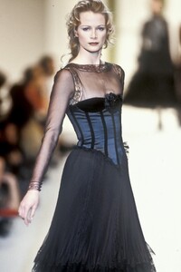 armanifw1993.thumb.jpg.d748917d76eff5cf6fb7e3b14b9557ae.jpg