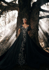 dvl17-evilqueen-01__19038.1707366613__78333.jpg
