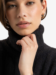 erjkd03497_roxy,w_kta0_frt4.jpg
