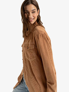 erjwt03630_roxy,w_clb0_frt2.jpg