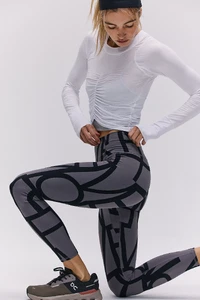 images.urbndata-26.thumb.webp.0e77fb02465f4e3521db12cbf45e2f6f.webp