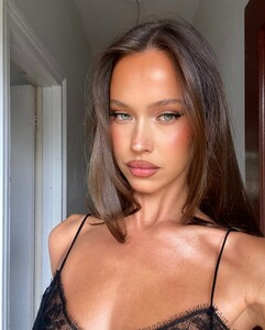 isabellemathersx_465439082_8521755077917205_3617087251279291040_n.thumb.jpg.5ca921e83228754c4731c8535af0e551.jpg