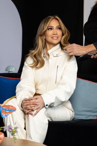 jennifer-lopez-at-indiewire-studio-sundance-2025-01.26.2025-4.jpg