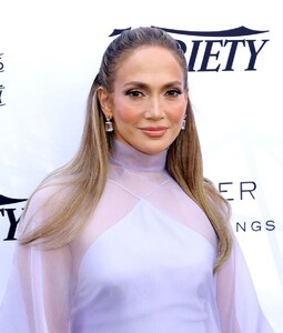 jennifer-lopez-stuns-in-ethereal-purple-gown-at-palm-springs-film-festival-2025-3.jpg
