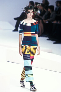 julieM s02miyake-24.jpg