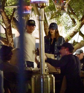 kaia-gerber-seen-with-lewis-pullman-in-la-01.29.2025-7.jpg