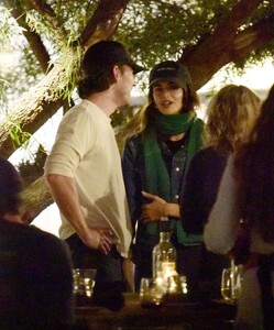 kaia-gerber-seen-with-lewis-pullman-in-la-01.29.2025-8.jpg