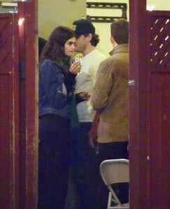 kaia-gerber-seen-with-lewis-pullman-in-la-01.29.2025-9.jpg