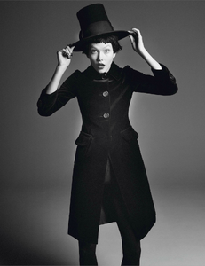 karlie-kloss-by-david-sims-for-vogue-paris-march-2014-3.thumb.png.450dec7630158ad145ad82cdfddcfb62.png