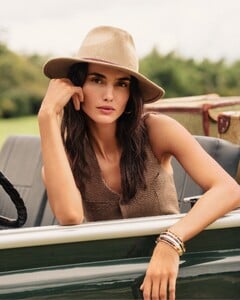 laurenralphlauren posts 2025-02-23 18.01 DGbEf_4x29P_1_2 481024119_18297882790211389_5483958599713920815_n.jpg