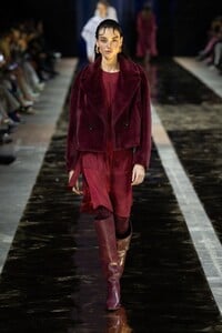 marc-cain-f25-003.thumb.jpg.857a57c8b6cbcaa8d19eaf0ea09cb4ab.jpg