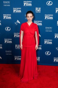 mikey-madison-stuns-in-proenza-schouler-at-sbiff-2025-10 (1).jpg