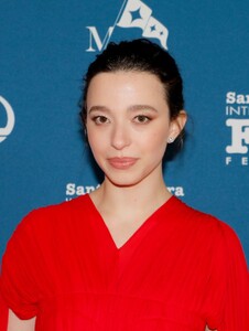mikey-madison-stuns-in-proenza-schouler-at-sbiff-2025-9.jpg