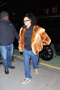 rihanna-a-ap-rocky-nyc-date-night-fashion-01-02-2025-5.jpg