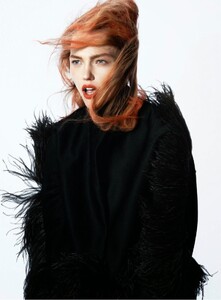 sasha-pivovarova-by-david-sims-for-vogue-paris-august-2014-7.thumb.jpg.e311c2495d82edcc68fbcd5cfeacd7a9.jpg