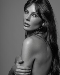 victoriasilvstedt_466628901_18469484422015083_6782102522011505817_n.jpg