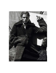 vogue-paris-10-2014_by-david-sims_(12).thumb.jpg.497020eebf41aad6018c22c56b4764bb.jpg