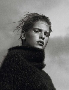 vogue-paris-10-2014_by-david-sims_(13).thumb.jpg.8ba617b748e97910adaeafccc4b16fcf.jpg