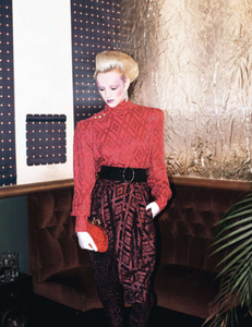 vogue-paris-2013-aout-145.thumb.png.31847b70cfc11c644cdc6793be221c59.png