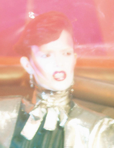 vogue-paris-2013-aout-150.thumb.png.ec885c41301fcdee29b366b2448a5a7b.png