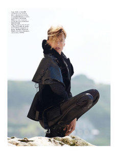 vogue-paris-2013-aout-203.thumb.png.30760a63864badd0de94709cc961b151.png