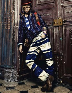 vogue-paris-2013-avril(dragged)11.thumb.jpg.ed6f2b4463b509f910322c4fa638a033.jpg