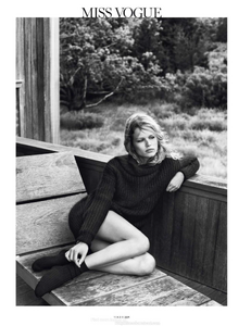 vogue-paris-2013-octobre-228.thumb.png.76875f206024ef94864280ffe99becc6.png