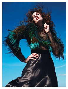 vogue-paris-2013-octobre-306.thumb.png.f9b72ea0df537cbd9e87b28df13ddb4f.png
