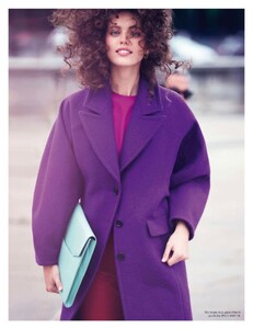 vogue-paris-2013-septembre(dragged)125.thumb.jpg.5970ad2ae8168c0e0eff9b2acd642ca4.jpg