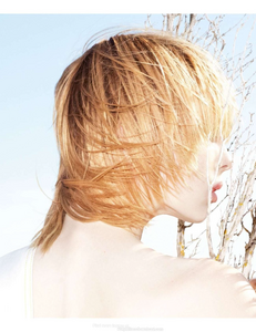 vogue-paris-2015-aout-170.thumb.png.ff9b2f68c825c4b5a5aa645109a41bbb.png