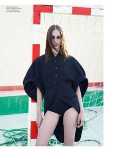 vogue-paris-2015-aout-178.thumb.png.b9bdc048330ebb4f9e79addbcc6f5558.png