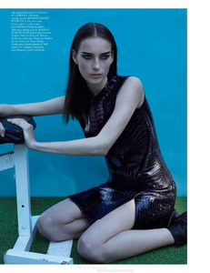 vogue-paris-2015-aout-182.thumb.png.562ea5bf0f21e120c6361f3635e97615.png