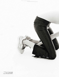 vogue-paris-2015-aout-190.thumb.png.7bf665df7d3b3e0b5493936bc06d43a0.png