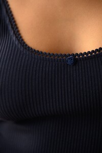 yse-body-les-longs-jours-marine7.jpg