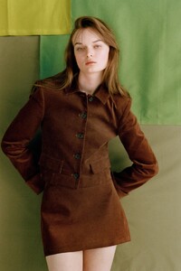 05030708700-p.jpg