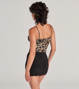 06001-5421_2_LEOPARD_FelineFierceLaceTrimLeopardMeshBustier_37b21547-0c62-4f83-b245-5e4148abcec7_1594x1800_crop_center.jpeg