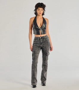 06003-2687_4_BLACK_SultryMuseBuckleStrapFauxLeatherCropTop_1594x1800_crop_center.jpeg
